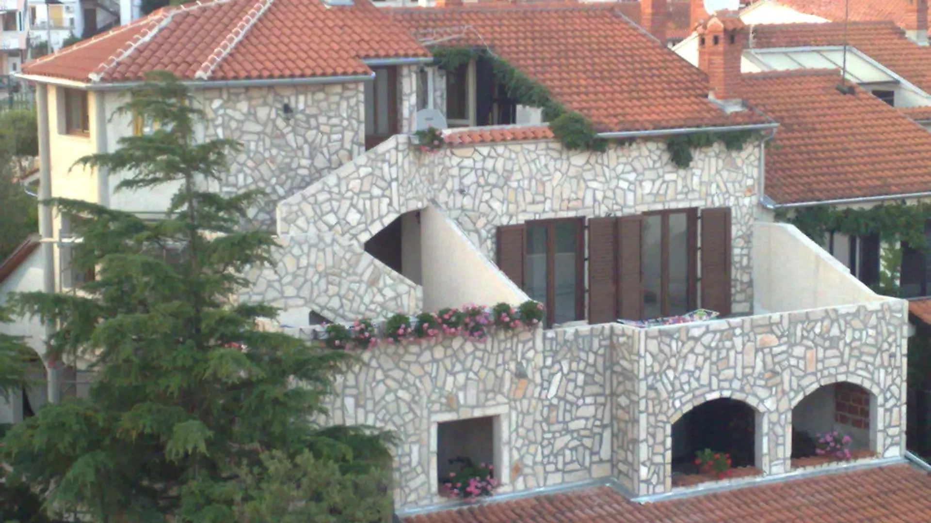 Collins Apartments contacts